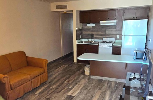 Lake Havasu City Condo | Sands Inn & Suites Lake Havasu City