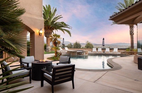 Temecula House | Sangiovese By AvantStay | Spectacular Estate w/Pool, Hot Tub & Putting Green