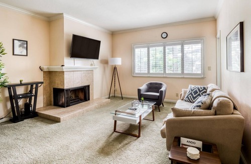 Santa Clara Apartment | Santa Clara 1BR Condo with Pool and Gym