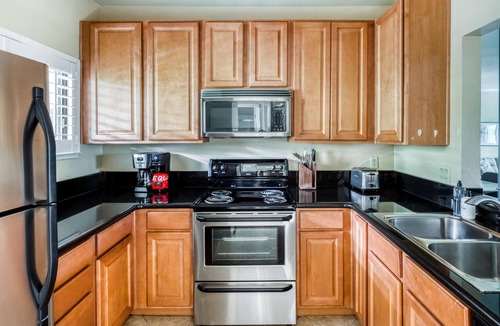 Santa Clara Apartment | Santa Clara 1BR Condo with Pool and Gym