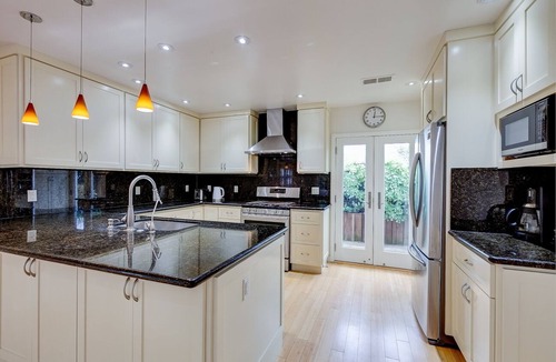 The Villas House | Santana Row Garden Retreat - Private Executive Residence