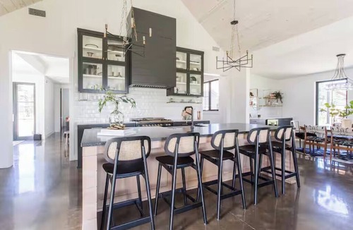 Far West House | Scandinavian Modern Farm House in Wine Country