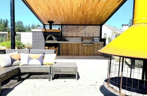 Far West House | Scandinavian Modern Farm House in Wine Country