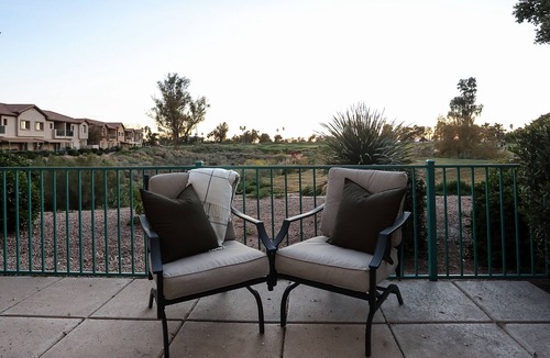 Superstition Springs Condo | Scenic views of Superstition Springs Golf Course right outside your door.