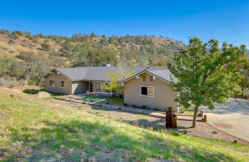 Yosemite Lakes House | Scenic Yosemite Lakes Escape w/Community Perks!