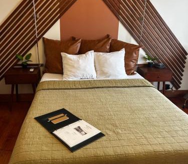Carlotta Hotel | Scotia Lodge