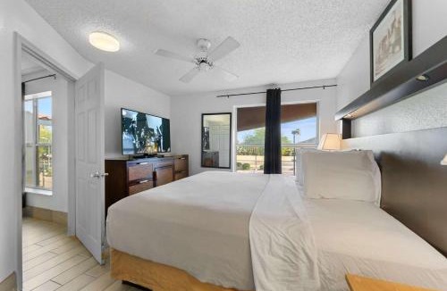 Central Scottsdale Apartment | Scottsdale 1bd King Renovated