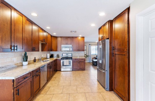 Village Grove House | Scottsdale 4BR Retreat with Private Pool, Hot Tub & Game Room.