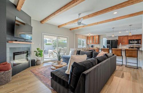 Raskin Estates House | Scottsdale Adobe Home w/Backyard Oasis!