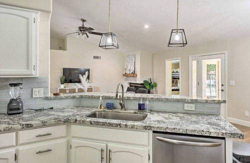 Arabian Crest House | Scottsdale | Heated Pool | Putting Green | BBQ