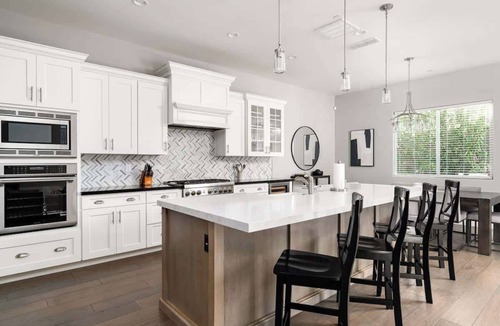 Southwest Village House | Scottsdale Stunner - Luxe Stay Near Old Town