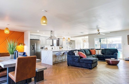 Park Scottsdale One House | Scottsdale Summer Hideout + Private Pool and Putting Green, ideal location near Old Town