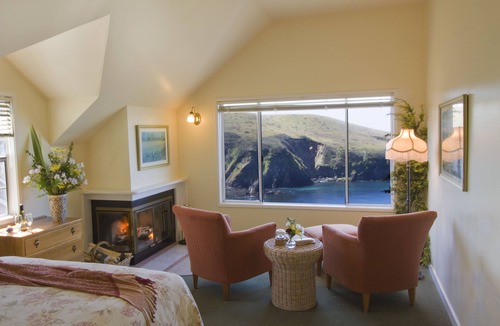 Albion Hotel | SCP Mendocino Coast Lodge