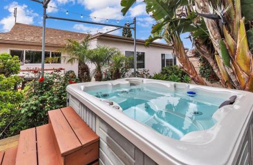North Clairemont House | SD Family Oasis Great Location Hot Tub and BBQ