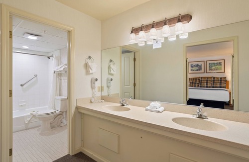 Baywood-Los Osos Resort | Sea Pines Resort