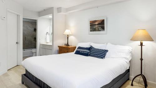 Monarch Beach Apartment | Seabreeze Retreat by AvantStay