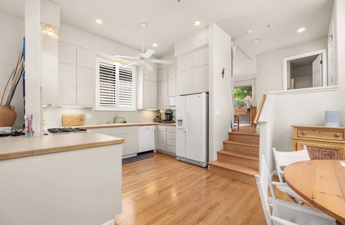 Seabright Apartment | Seabright Sails steps to Seabright Beach!