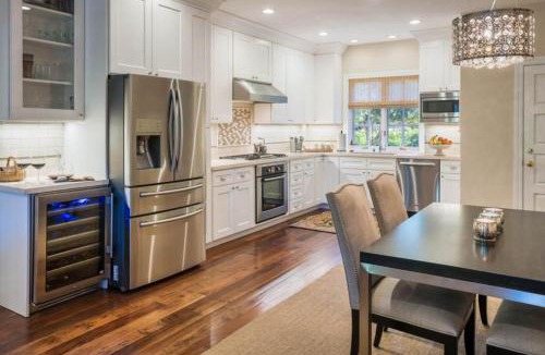 Moss Beach Hotel | Seal Cove Inn