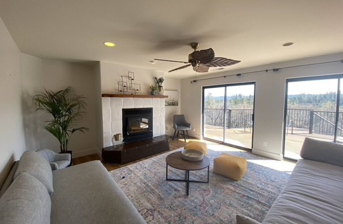 Colfax House | Secluded 5-acre getaway with Private Pool and Hottub - great views!