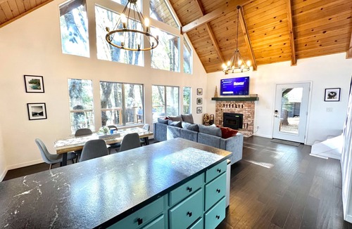 Alta Cabin | Secluded cabin retreat on 8 private acres with Hot Tub