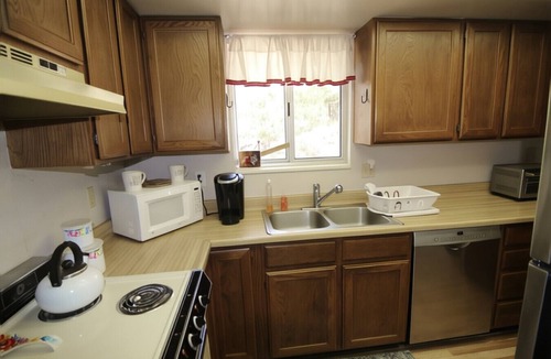 Monticello Cabin | Secluded Cabin w/Coffee, Mount Abajo & Golf Views