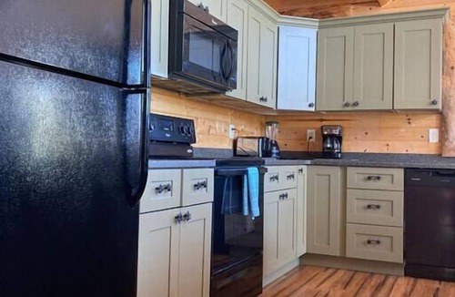 Greer Cabin | Secluded Greer Ranch Retreat