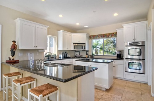 Vista House | Secluded Home, Sleeps 11+ Solar Heated Pool. HOT TUB SPA, 9 miles to beach