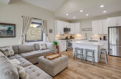 Dewey-Humboldt House | Secluded Mtn-View Dewey Home w/Outdoor Oasis
