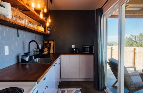 Joshua Tree Cabin | Secluded Retreat-Hot Tub, Fire Pit, Outdoor Shower