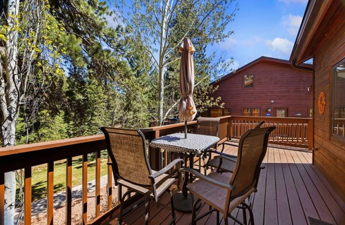 Fall River Estates Condo | Secluded Riverfront Condo Serene Close to RMNP