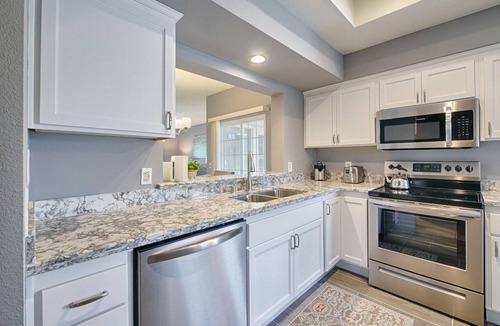 Palm Desert Condo | Sensational Golf Course & Mountain Views