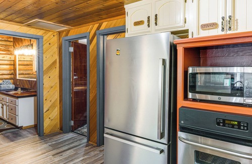 Ponderosa Cabin | Sequoia Forest Remote Retreat! 'Dreamtime Cabin'
