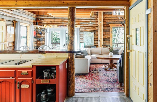 Ponderosa Cabin | Sequoia Forest Remote Retreat! 'Dreamtime Cabin'