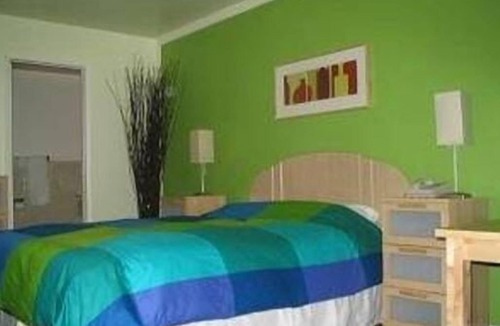Centennial Hotel | Sequoia Inn