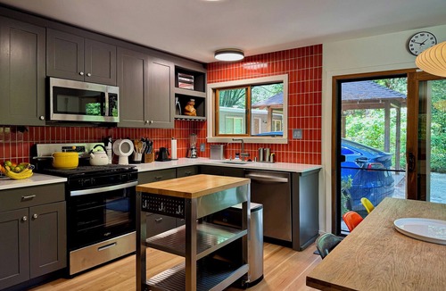 Cazadero House | Sequoia Sisters Family Retreat Pool Hot Tub
