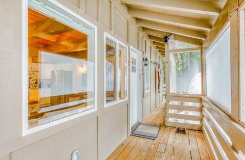 Government Camp House | Serene condo with skiing fireplace mountainview & washer&dryer