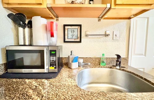 Willow Glen House | Serene Guest Suite w/Private Bath and Kitchenette