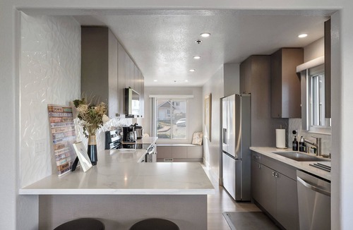 Serramonte House | Serene Home on the Hill w/an amazing view! near SF!