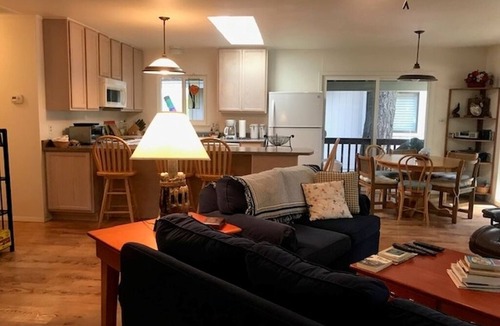 Lake Almanor Country Club House | Serene Lake-Front Getaway with Private Dock and Decks for Fun and Relaxation