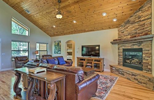 Pinetop-Lakeside House | Serene Lakeside Cabin w/Decks + Edler Lake Views!
