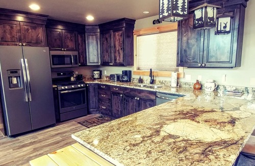 Duck Creek Village Cabin | SERENE MEADOW 3bdrm BEAUTIFUL/RELAXING CABIN RIGHT IN THE MEADOW OF DUCKCREEK.