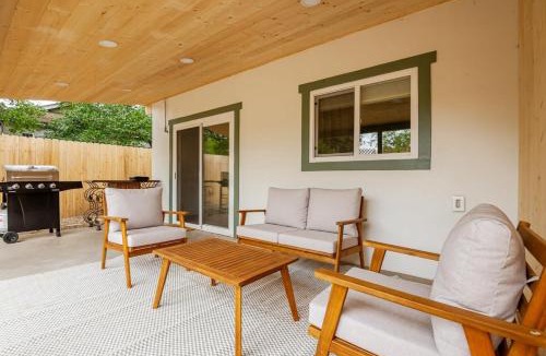 Paso Robles House | Serene Oasis Sauna and Cinema