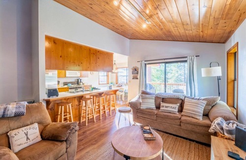 Sonora Cabin | Serenity in the Pines: Cozy Mountain Retreat