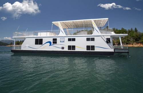 Lakehead Boat Rental | Shasta Marina's Sumerset Houseboat