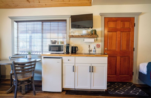 McCloud Hotel | Shasta View Lodge