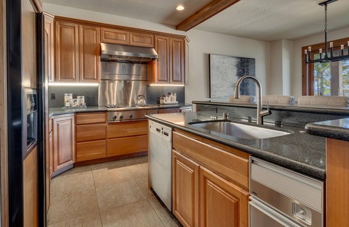 Tahoe Vista House | Shimmering Shores - Lakefront