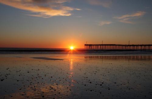 Cayucos Hotel | Shoreline Inn.on the beach