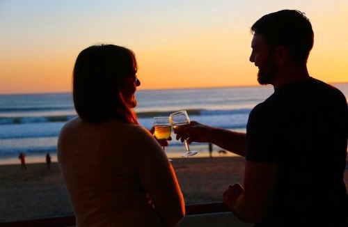 Cayucos Hotel | Shoreline Inn.on the beach