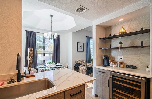 Kierland Condo | Side by Side Suites | Executive Golfside Remodeled