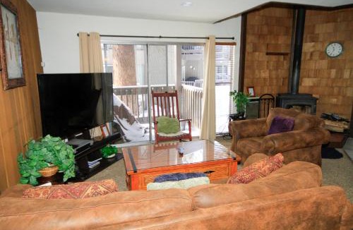 Mammoth Lakes House | Sierra Park Villas #82
